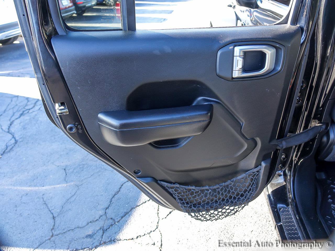 2020 JEEP WRANGLER - Image 17