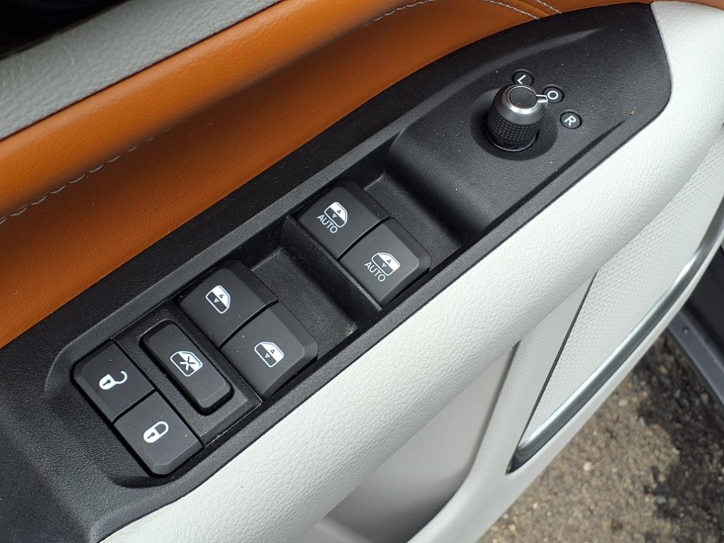 2022 Jeep Compass Limited photo 15