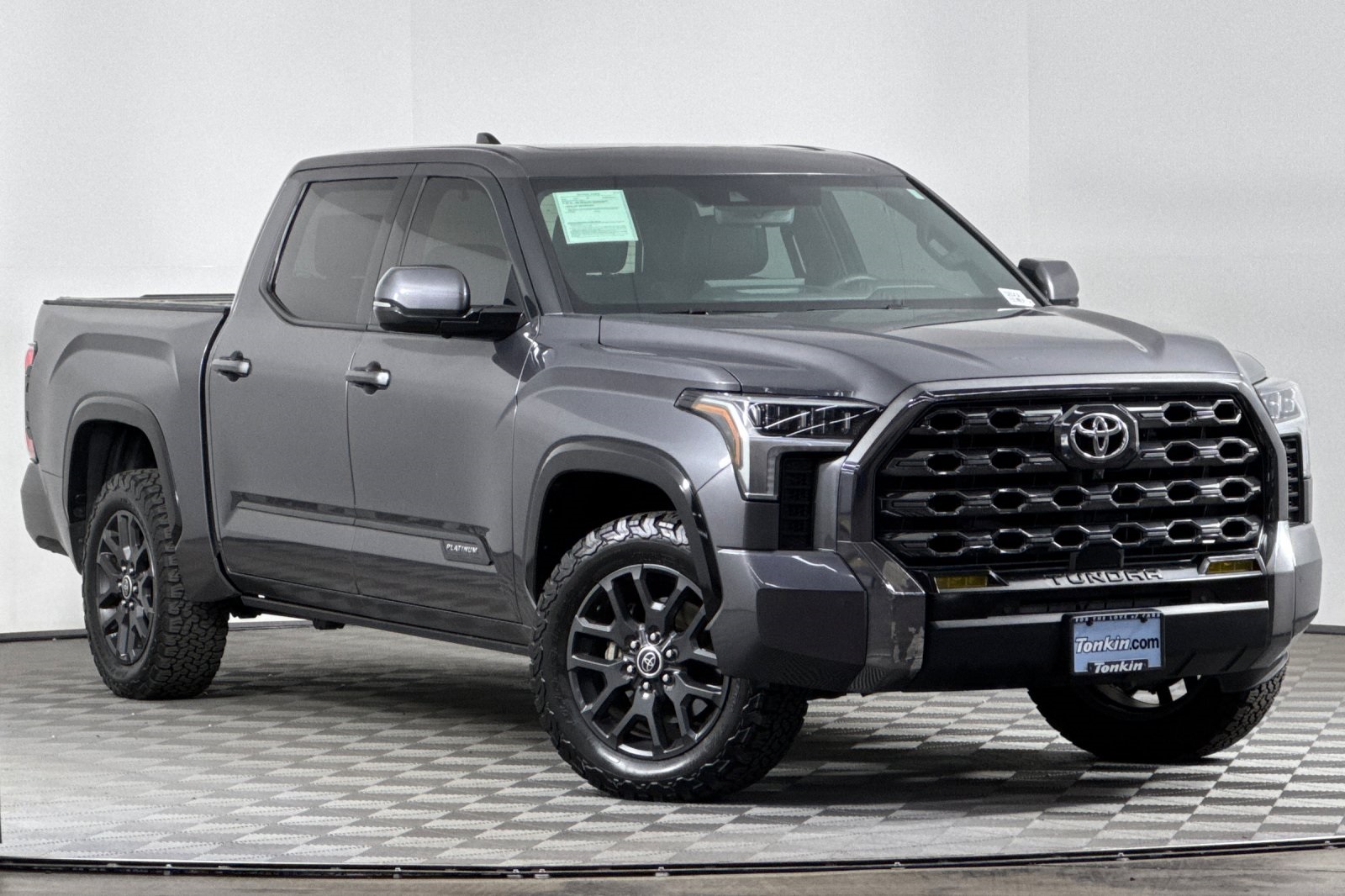 2023 Toyota Tundra Platinum photo 2