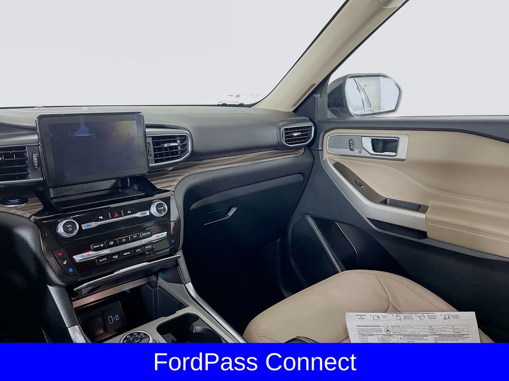 2022 Ford Explorer Limited photo 22