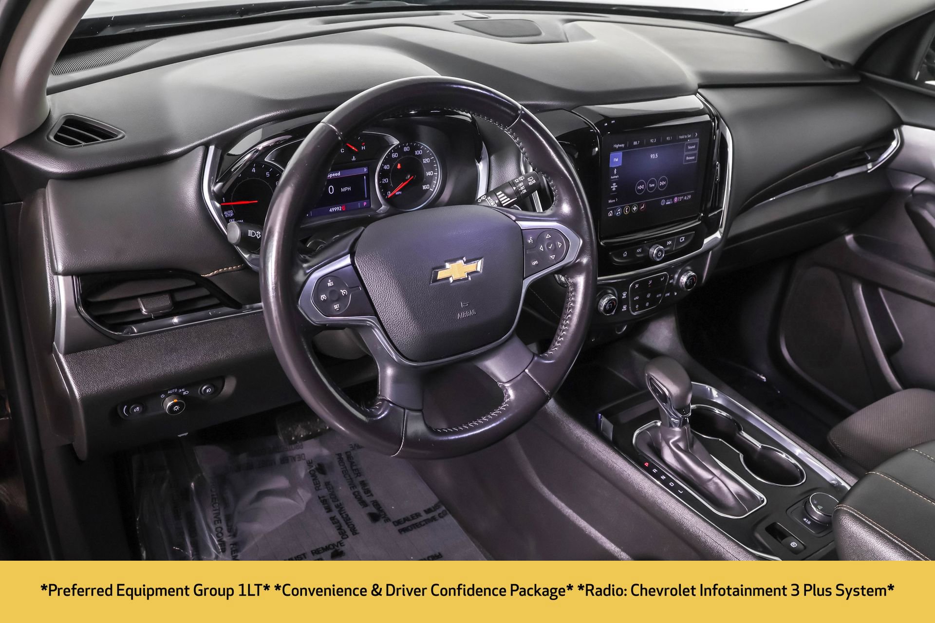 2021 Chevrolet Traverse Cloth photo 3