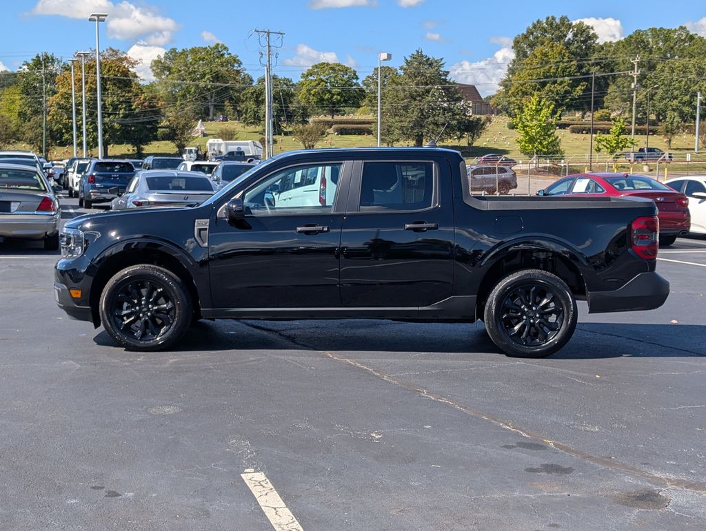 2024 Ford Maverick XLT photo 2