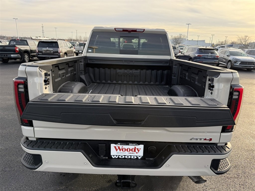 2026 GMC SIERRA HD - Image 32