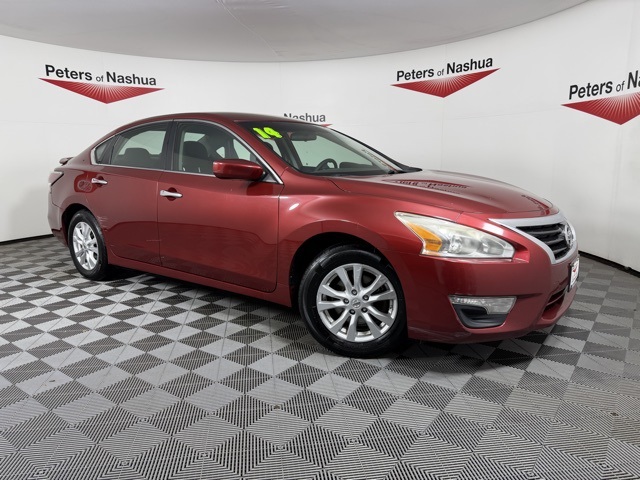 2014 Nissan Altima S's photo