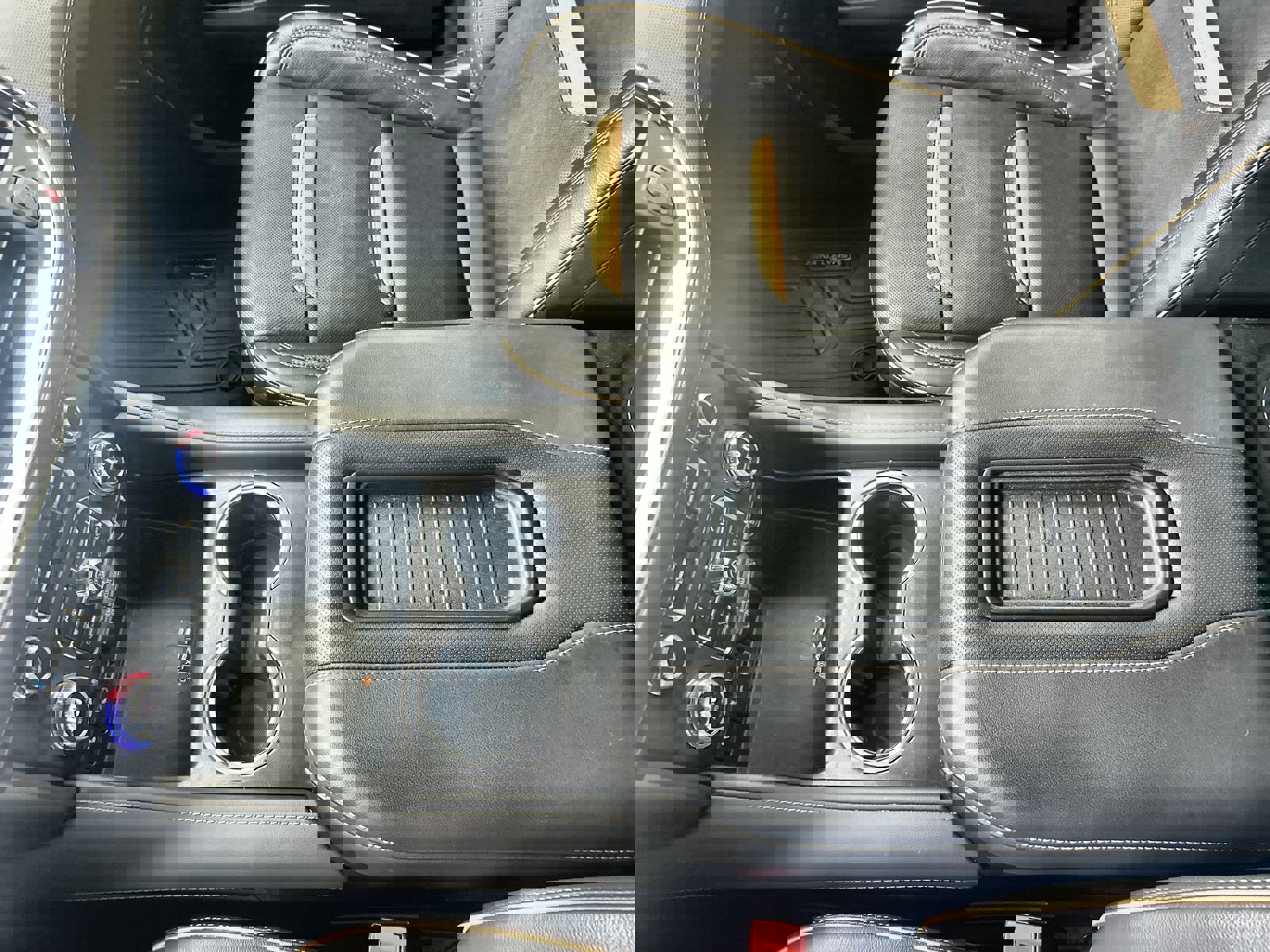 2023 Gmc Yukon AT4 photo 23