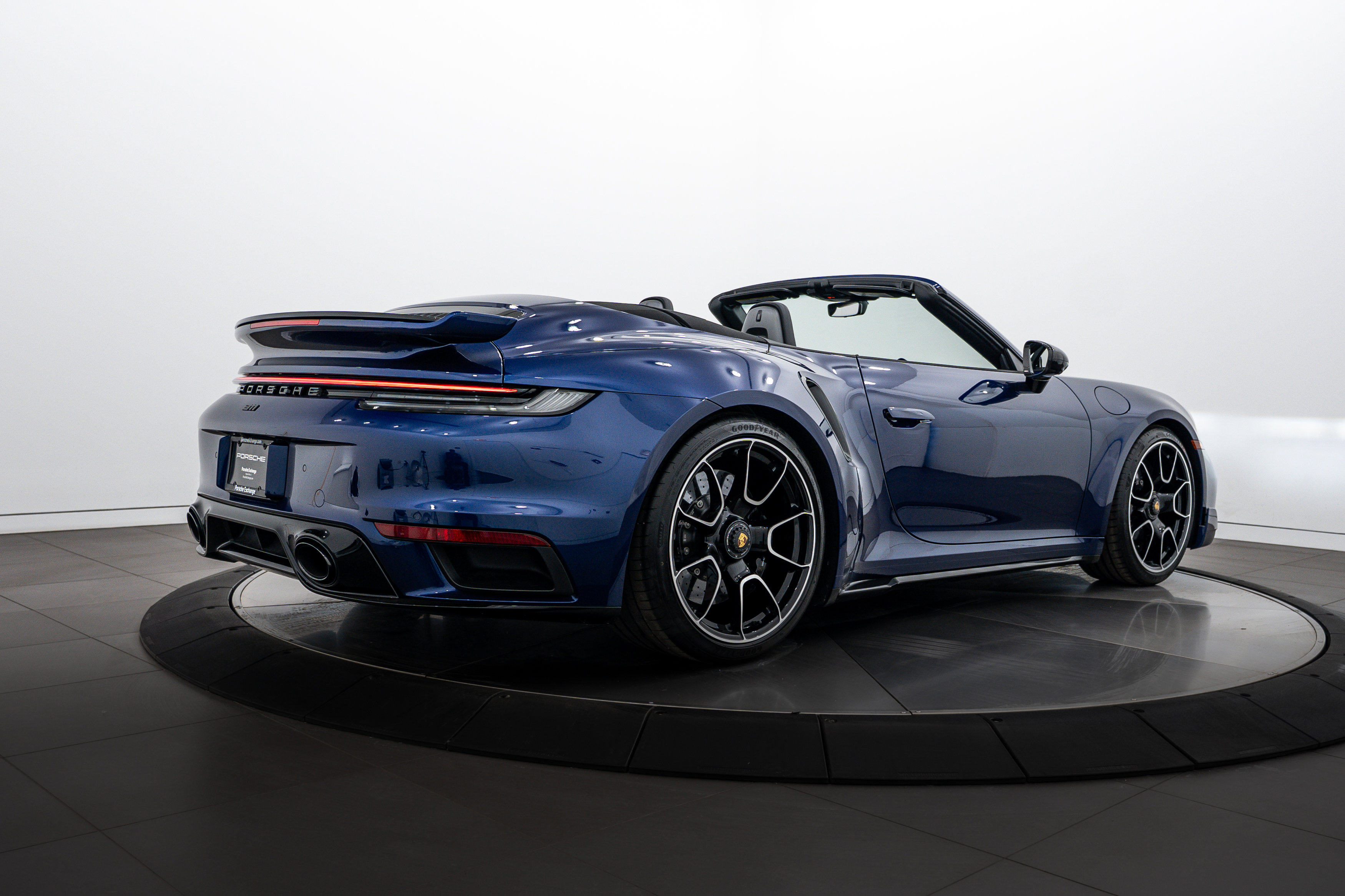 2025 Porsche 911 Turbo S photo 3