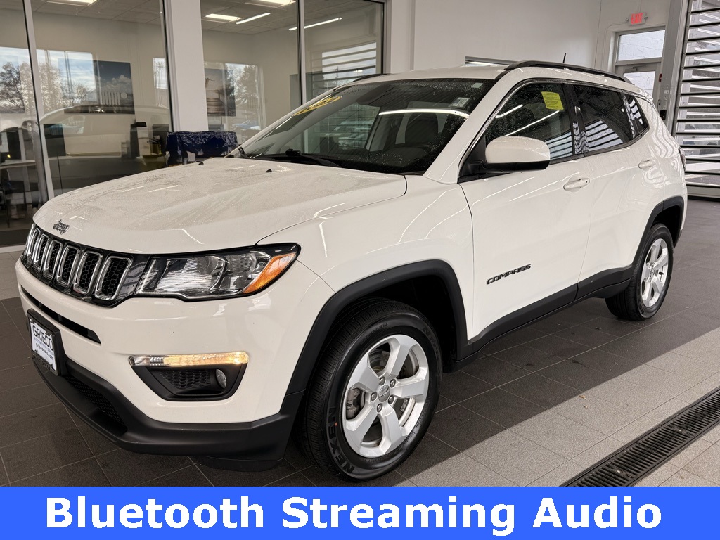 2020 Jeep Compass Latitude photo 3