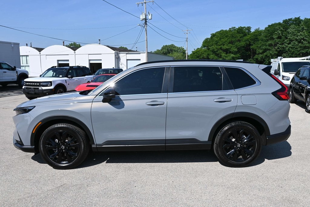2024 Honda CR-V Hybrid Sport Touring photo 3