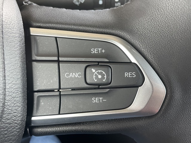 2024 Jeep Compass Latitude Lux photo 13
