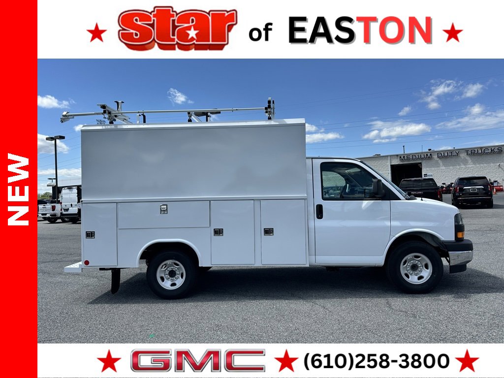 2025 Gmc Savana Cutaway 3500 photo 3