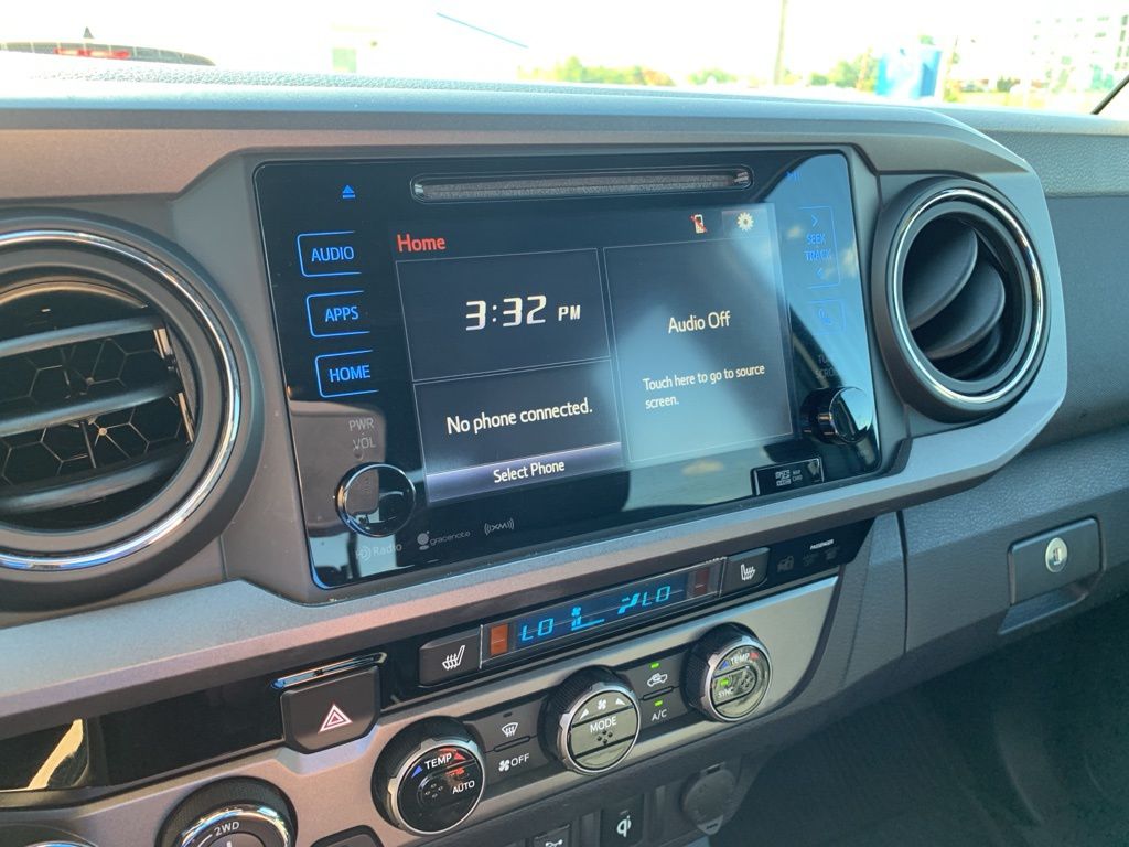 2017 Toyota Tacoma TRD Sport 4x4 Double Cab photo 18