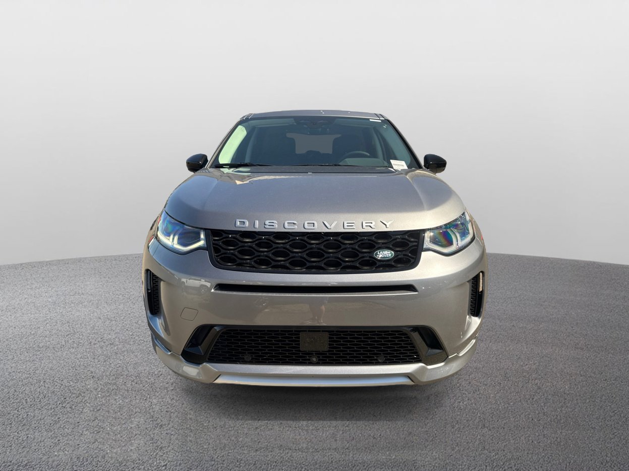 2025 Land Rover Discovery Sport S photo 2
