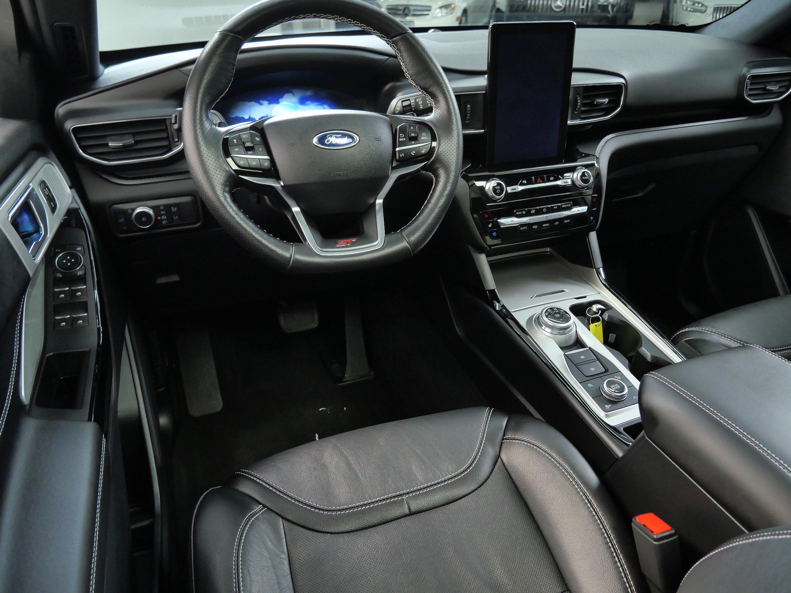 Used 2022 Ford Explorer ST with VIN 1FM5K8GC9NGA46466 for sale in Minnetonka, Minnesota