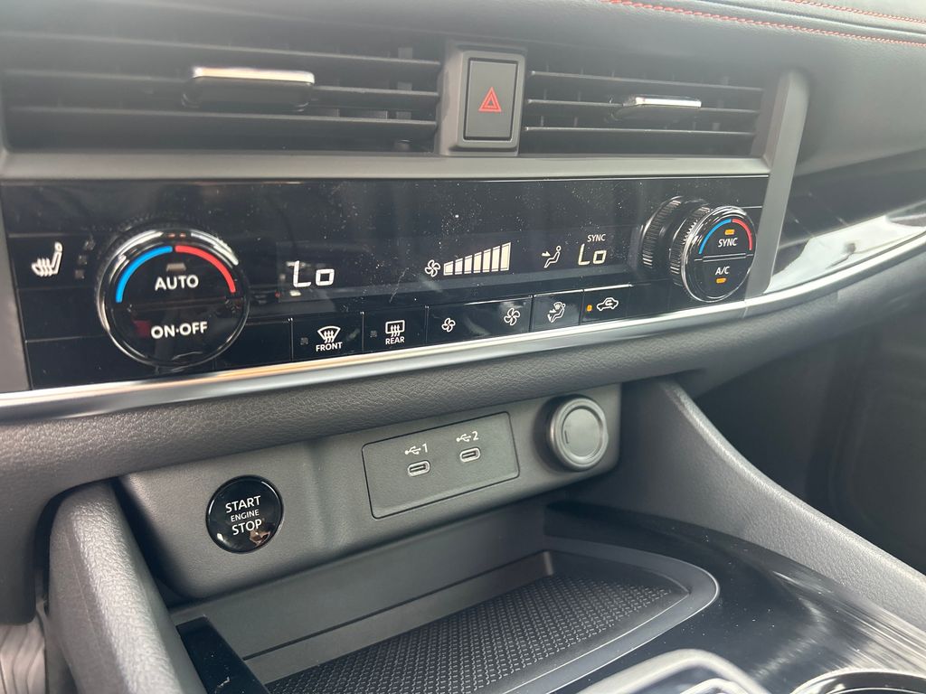 2026 Nissan Rogue SV photo 31