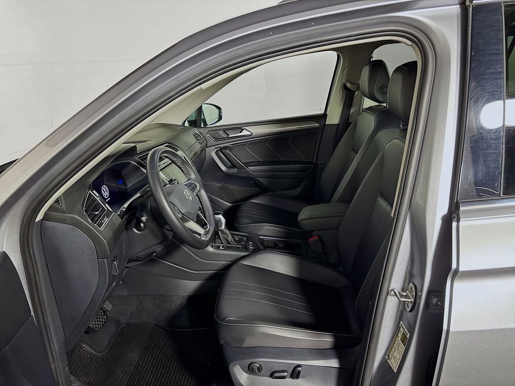 2024 Volkswagen Tiguan SE Wolfsburg Edition photo 10
