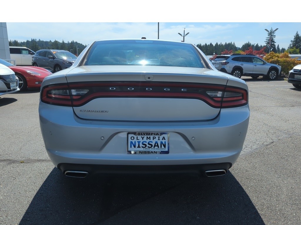 2022 Dodge Charger SXT photo 6