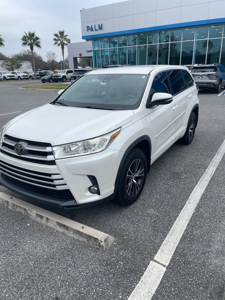2018 Toyota Highlander LE