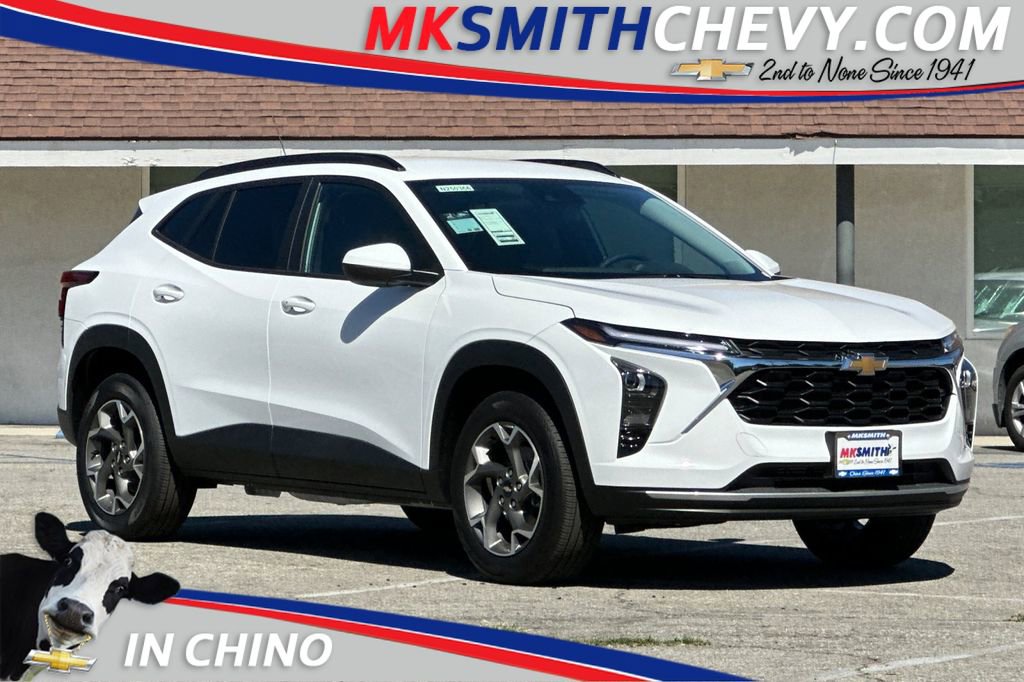 2025 Chevrolet Trax LT's photo