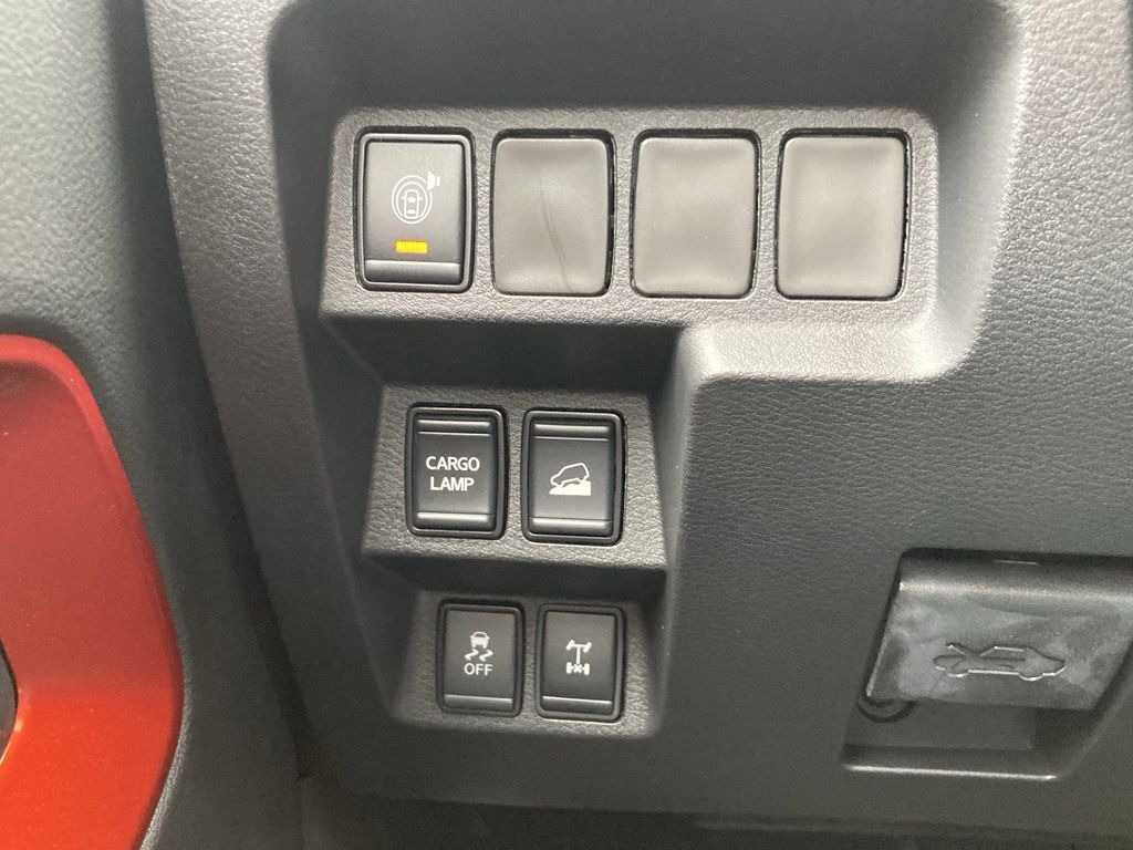 2025 Nissan Frontier Crew Cab PRO-4X photo 18