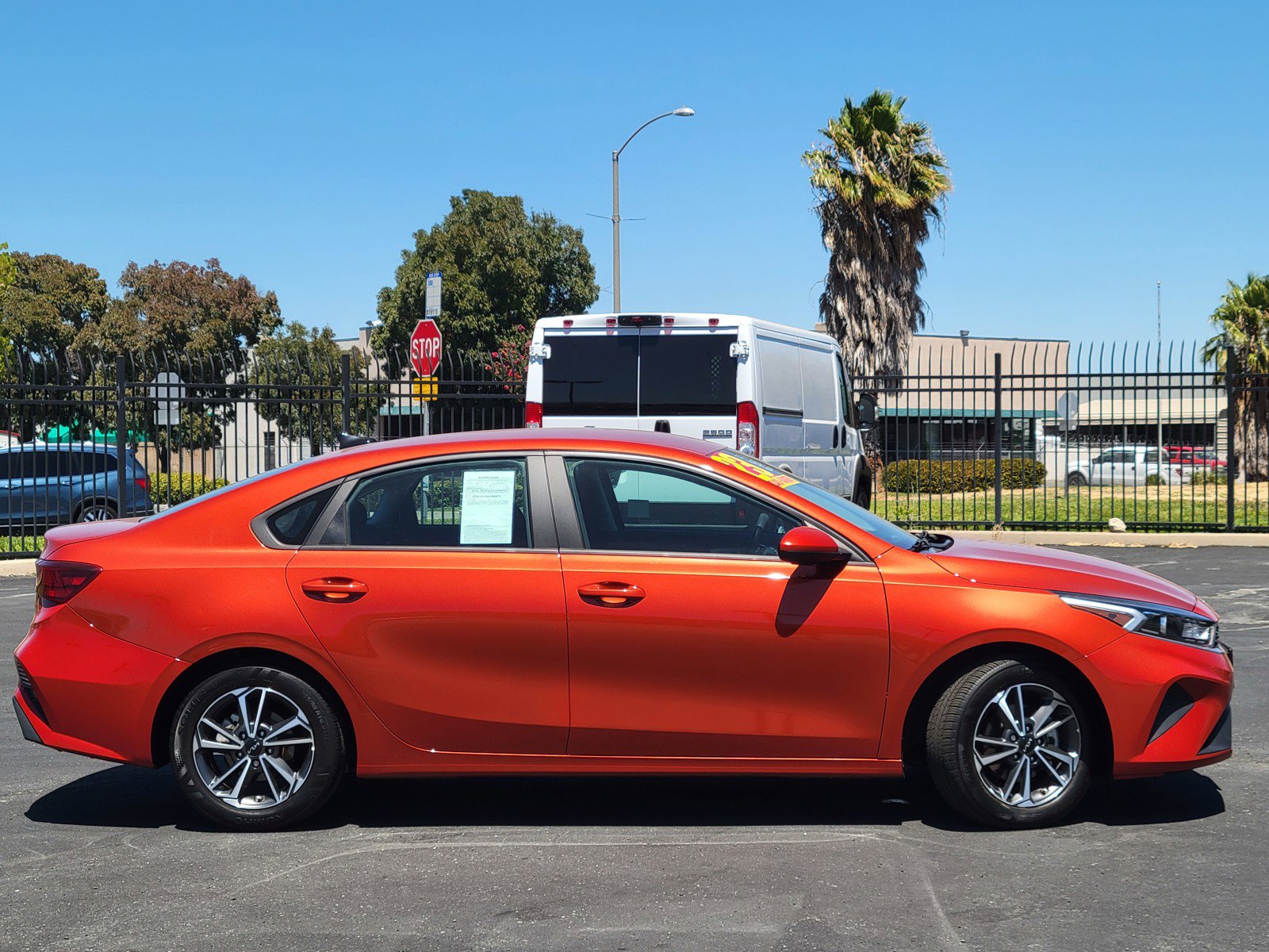 2023 Kia Forte LXS photo 3