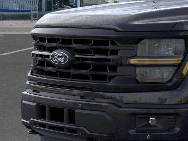 2025 Ford F-150 XLT photo 17