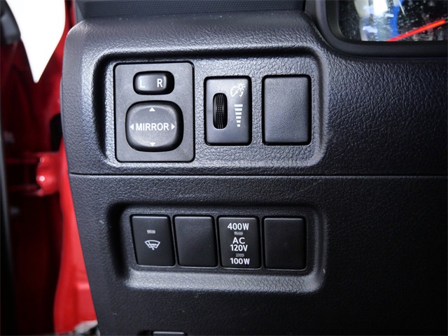 2018 Toyota 4Runner SR5 photo 22