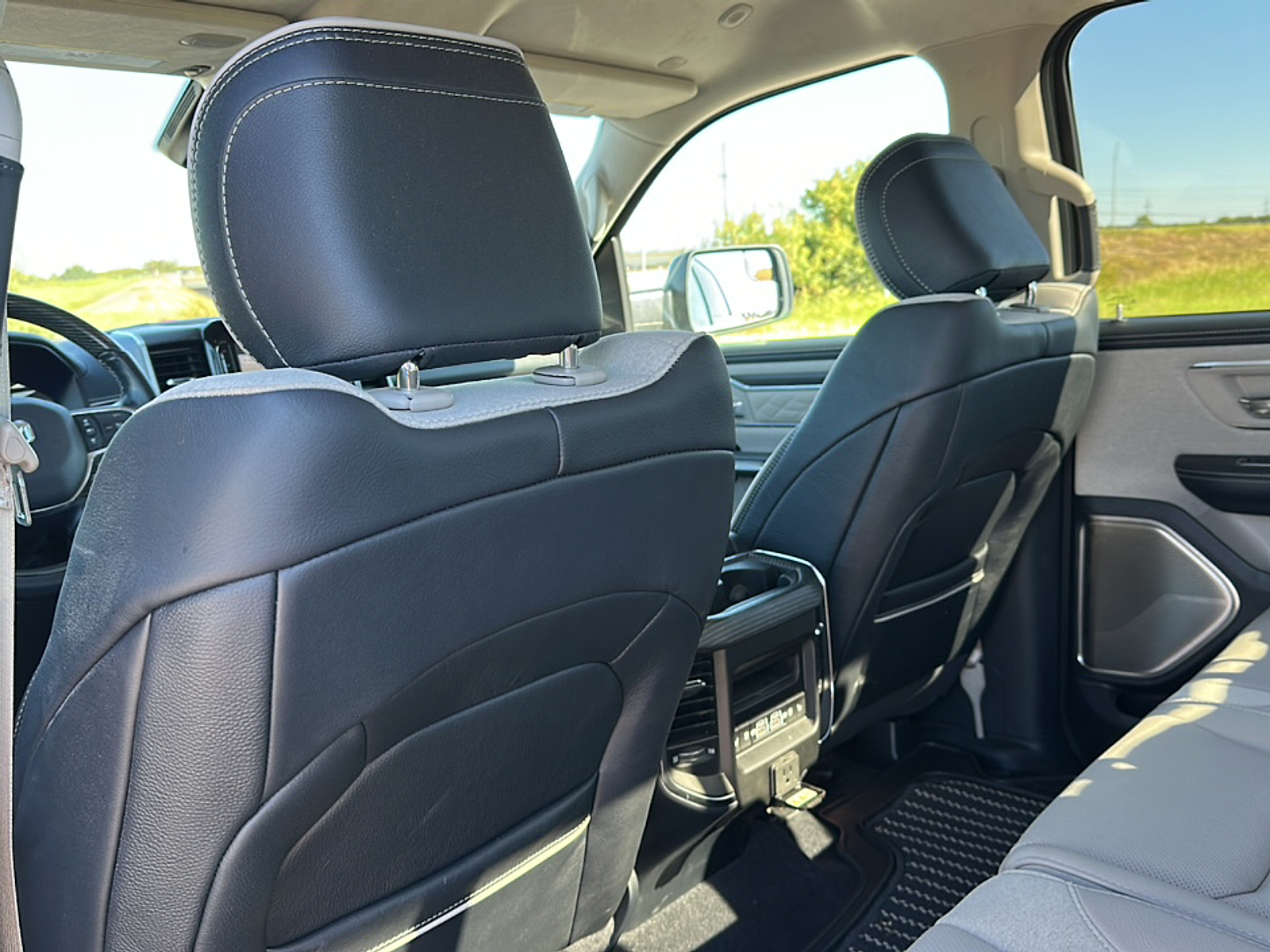 2022 Ram 1500 Limited photo 5