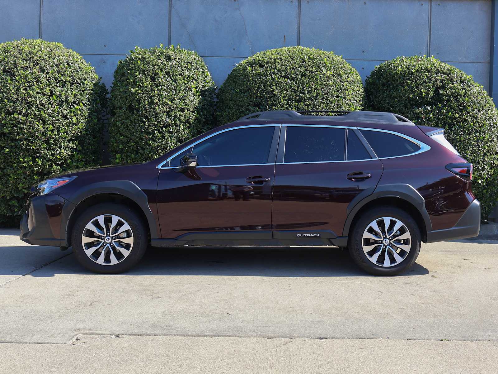 2024 Subaru Outback Limited photo 4