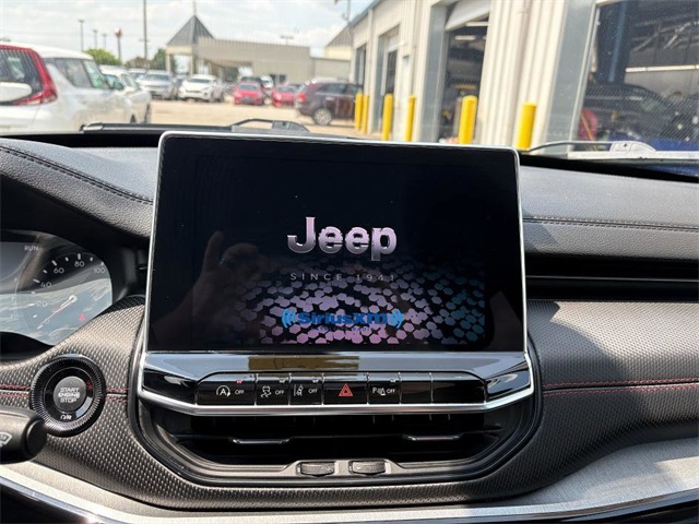 2024 Jeep Compass Trailhawk photo 12