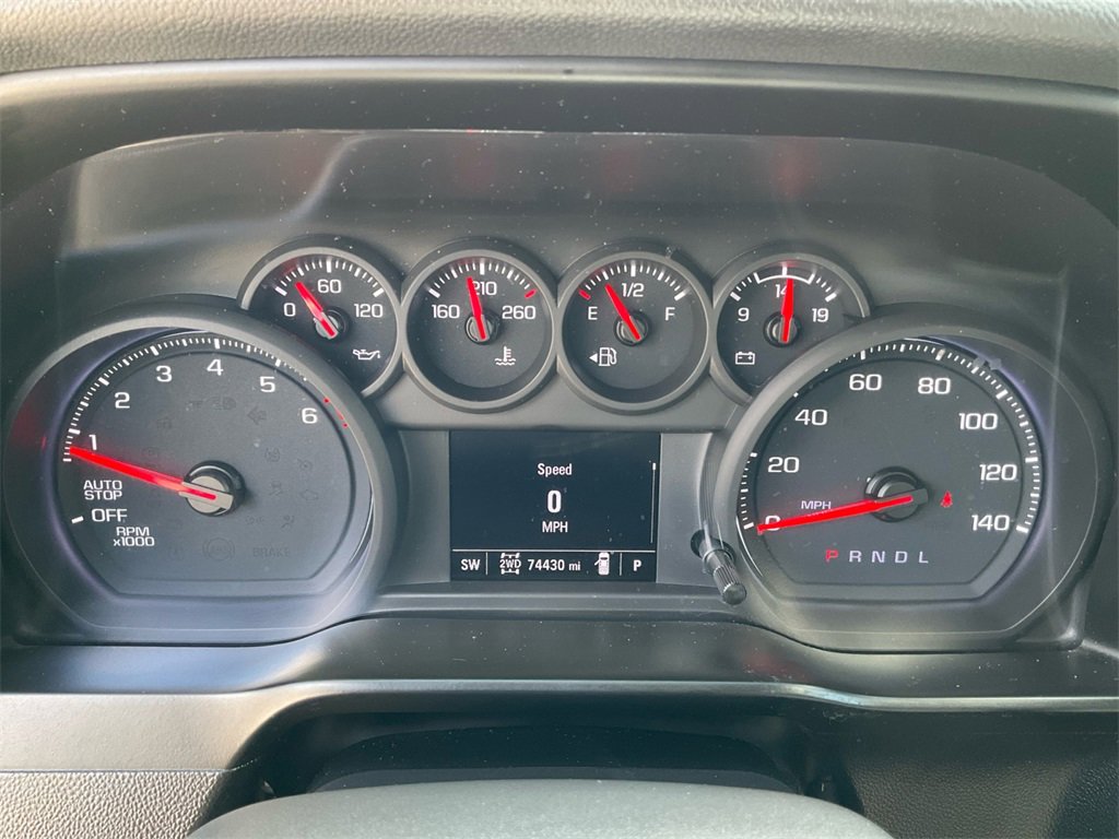 2021 Chevrolet Silverado 1500 Custom photo 16