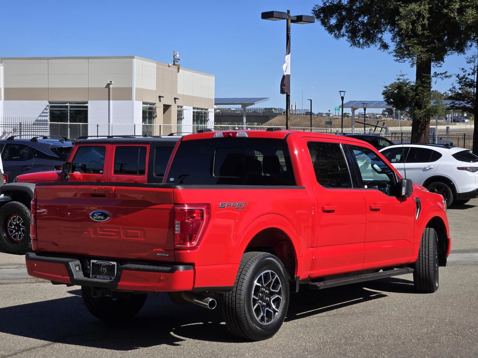2022 Ford F-150 XLT photo 4