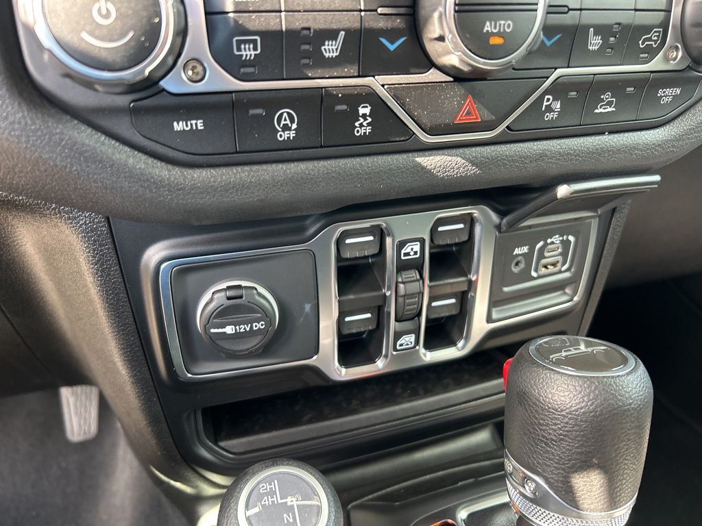 2025 Jeep Gladiator Sport photo 35