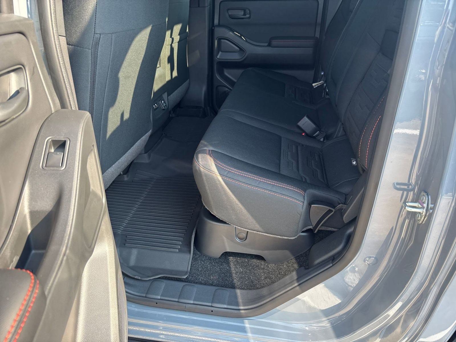 2026 Nissan Frontier Crew Cab PRO-4X photo 16