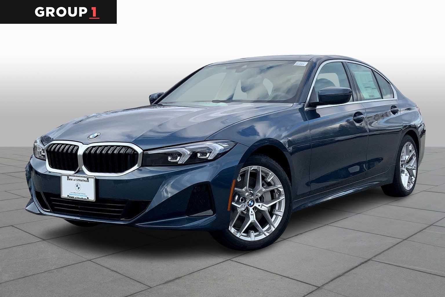 2025 BMW 3 Series 330i's photo