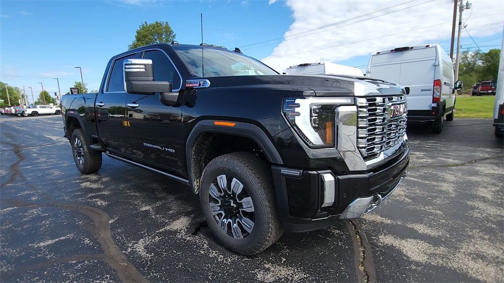 2025 Gmc Sierra 2500 HD Denali photo 2