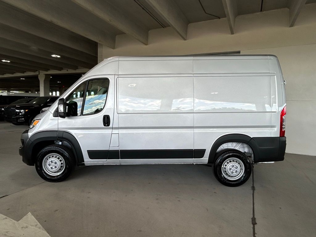 2025 Ram ProMaster 1500 Tradesman High Roof photo 4