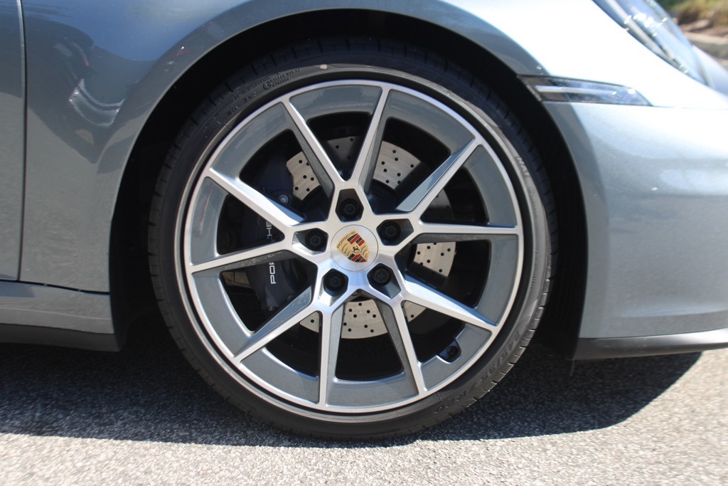 2025 Porsche 911 T Coupe photo 15