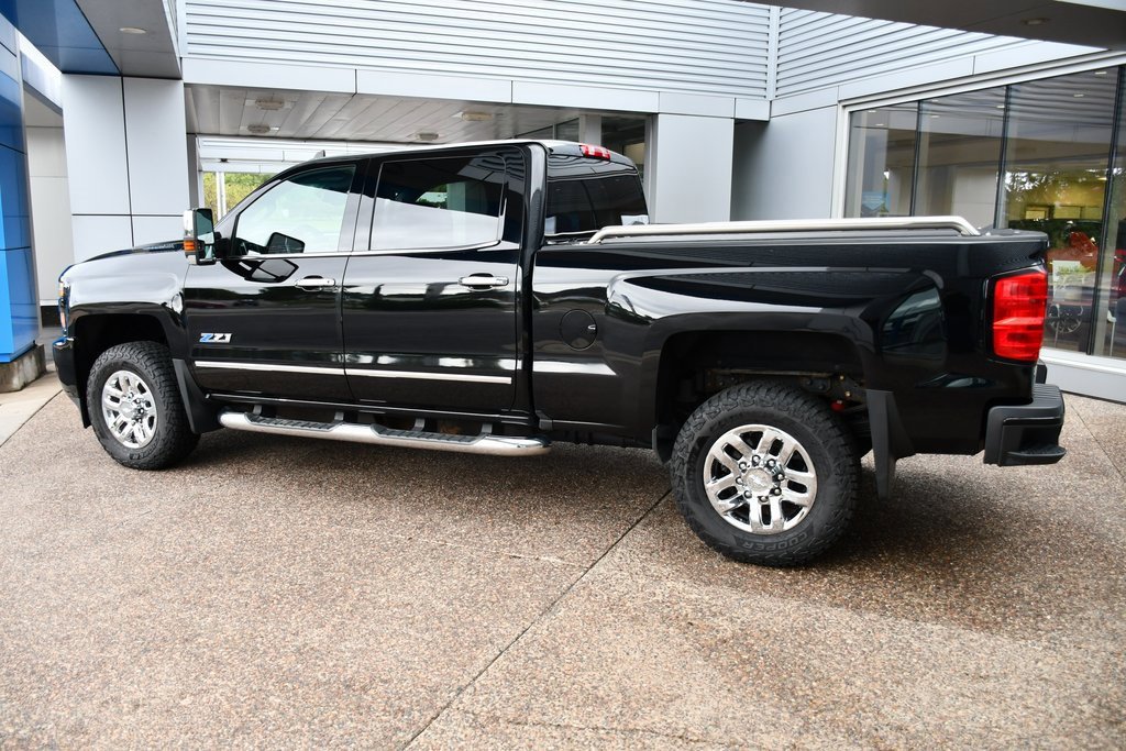 2019 Chevrolet Silverado 3500HD LTZ photo 4