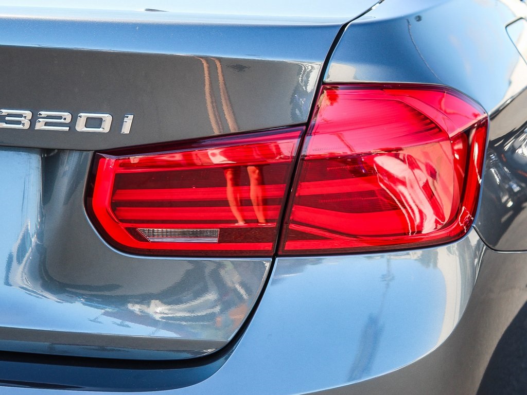 2017 Bmw 320i SA photo 11