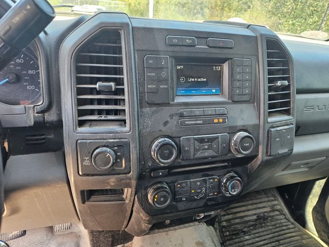 2017 Ford F-250 photo 9