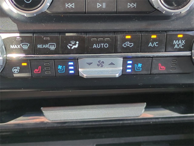 2023 Ford F-250 Lariat photo 22