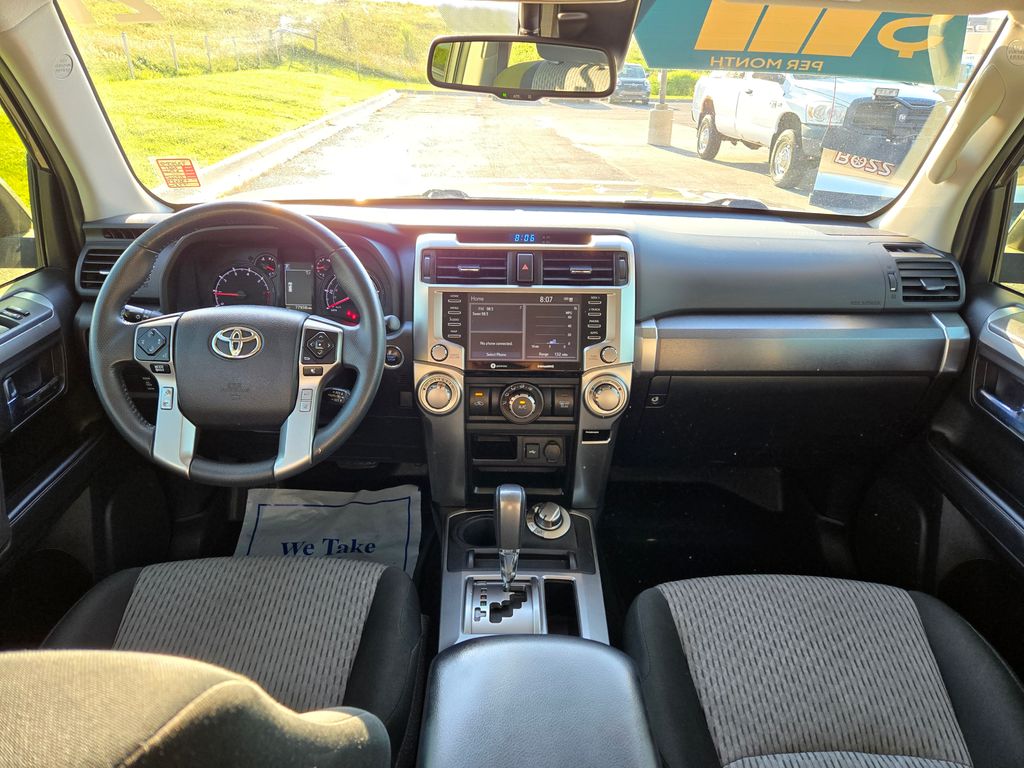 2021 Toyota 4Runner SR5 photo 14