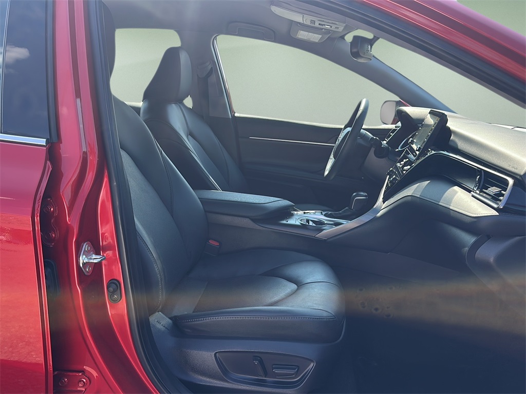 2024 Toyota Camry XLE photo 21