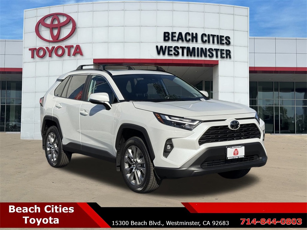 2025 Toyota RAV4 XLE Premium's photo