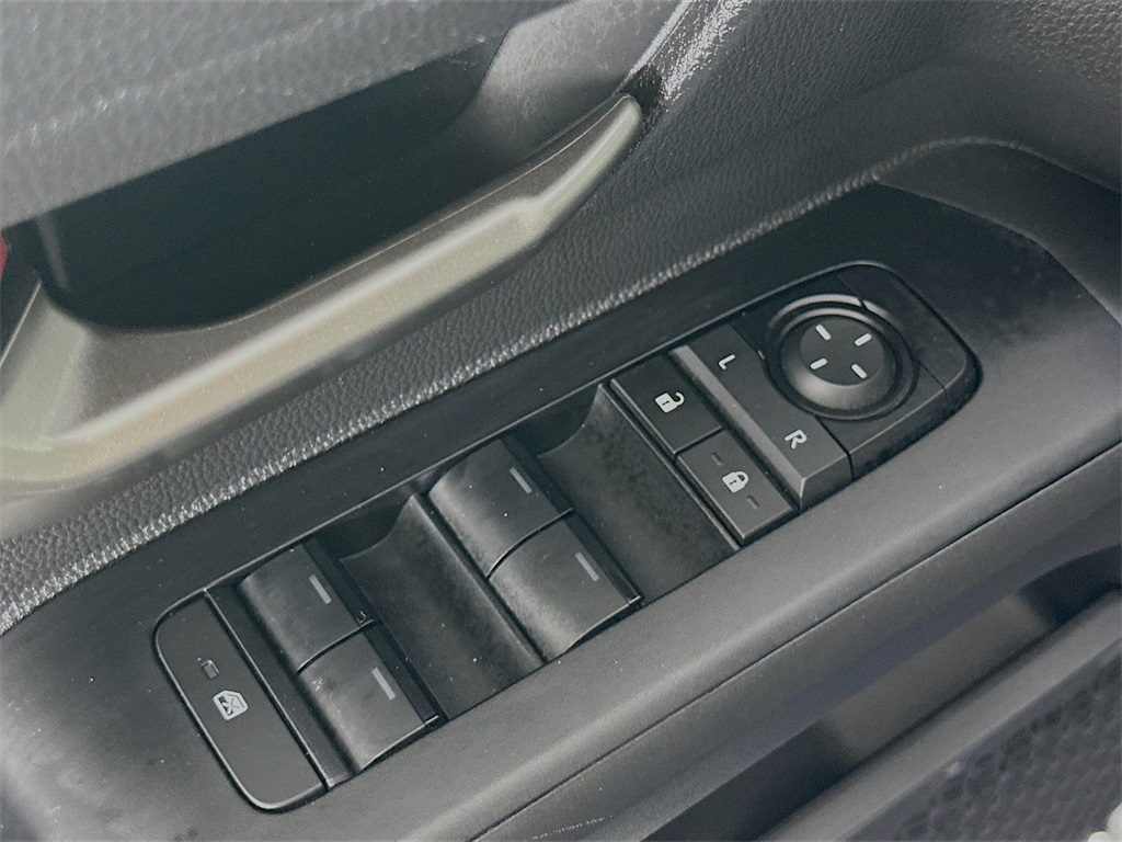 2024 Toyota Tacoma TRD Sport photo 19
