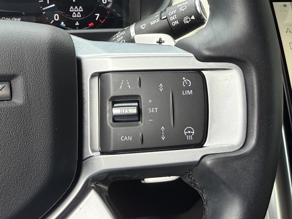 2023 Land Rover Discovery S R-Dynamic photo 17