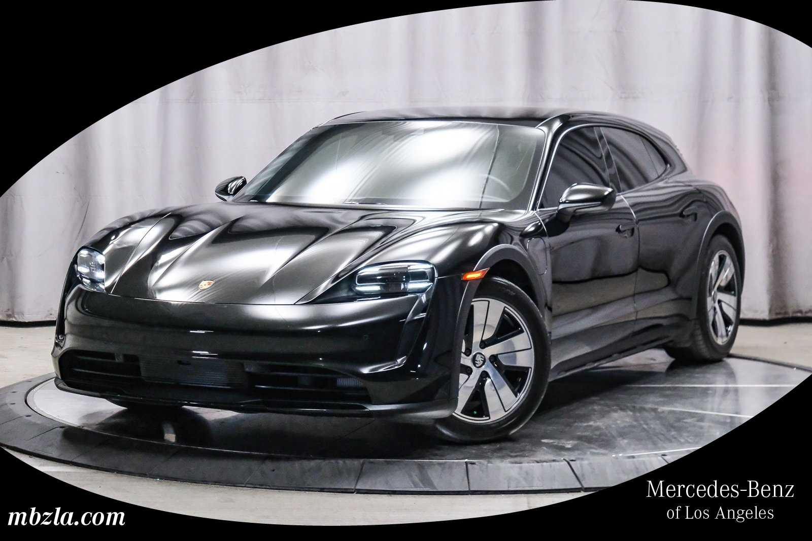 2023 Porsche Taycan Base's photo