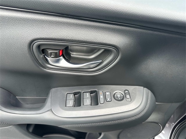 2026 Honda HR-V LX photo 18