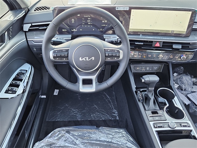 2026 Kia K5 EX photo 5