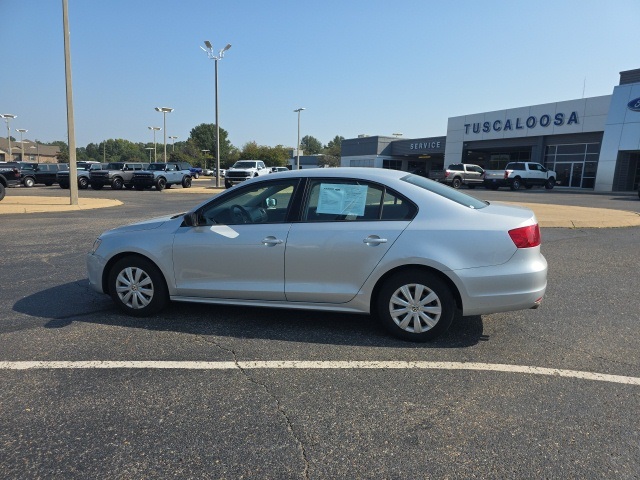 2012 Volkswagen Jetta 2.0 Base photo 6